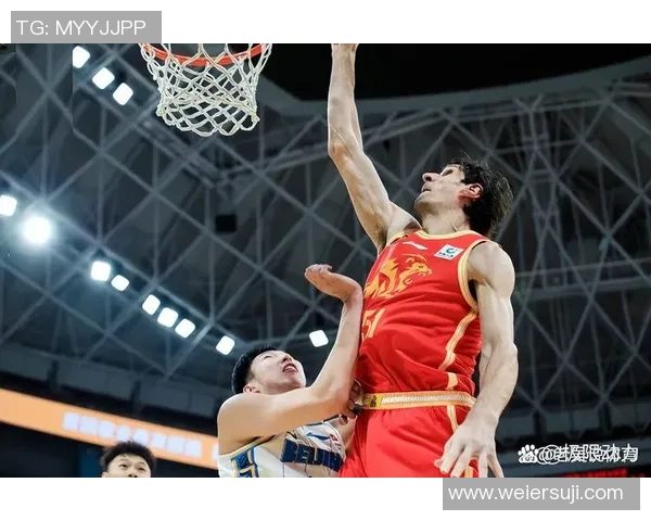 广州篮球队的转换之道:深度解析战术与球员的完美结合